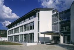 Institut für Kunststoff- und Entwicklungstechnik IKET
