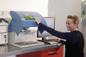 CT Tischlaseranlage Klischeefertigung