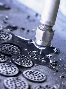 Wasserstrahlgeschnittene Teile