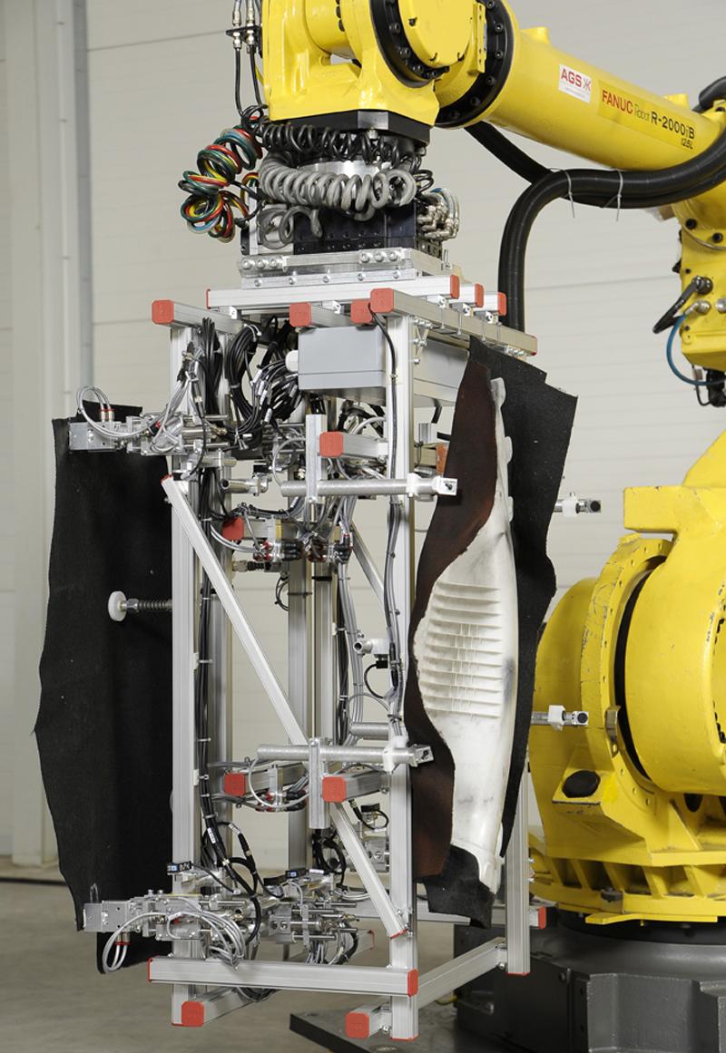 Einlge - Entnahme - Greifer für Textilien