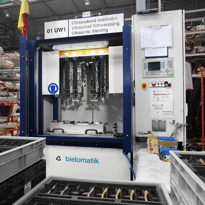 Ultraschall-Schweißmaschinen als Sonderanlagen